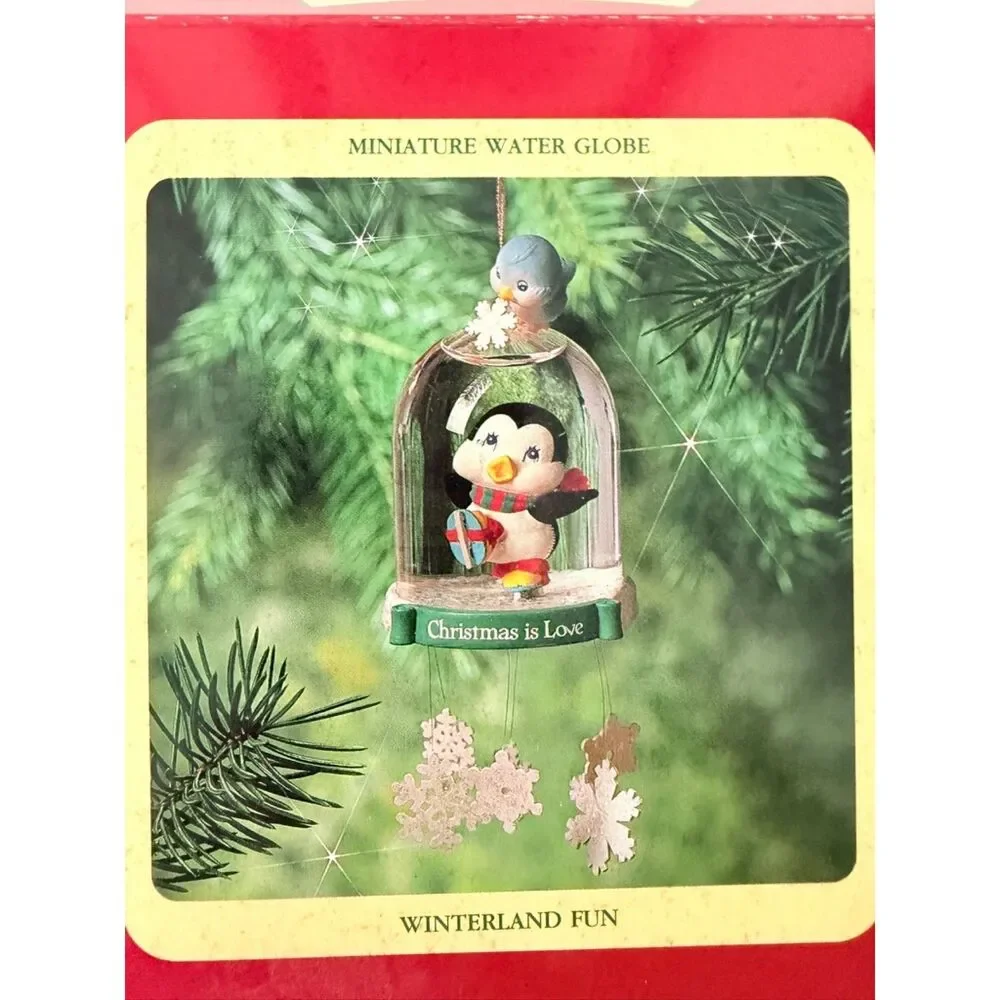 carltons cards miniature water globe Winterland fun ornament
